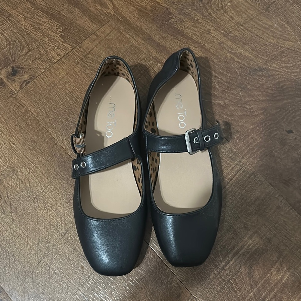 Black Leather Dress Shoes with Buckle Closure